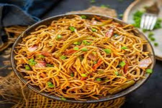 Veg hakka noodles